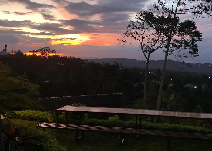 Giri Garden Sunset Glamping