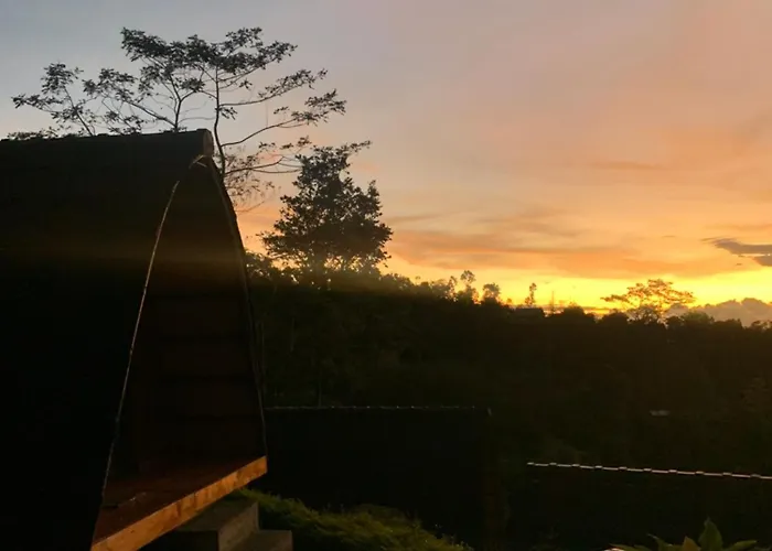 Giri Garden Sunset Glamping Gitgit