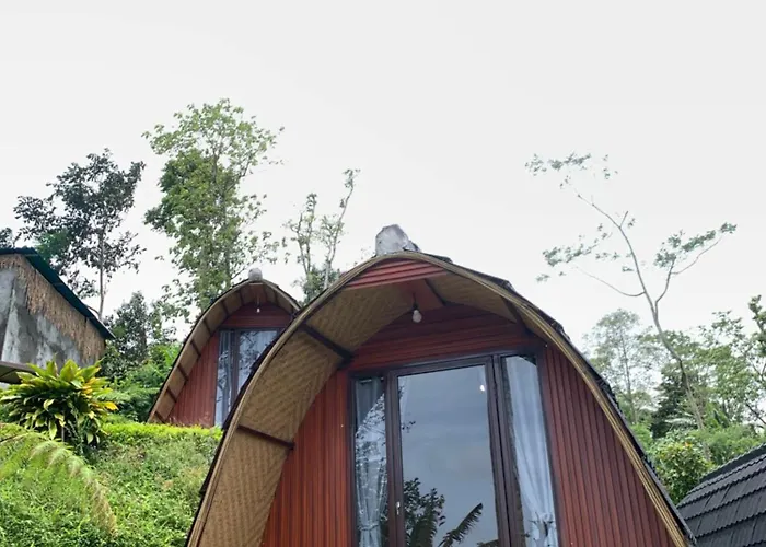 Giri Garden Sunset Glamping * Gitgit