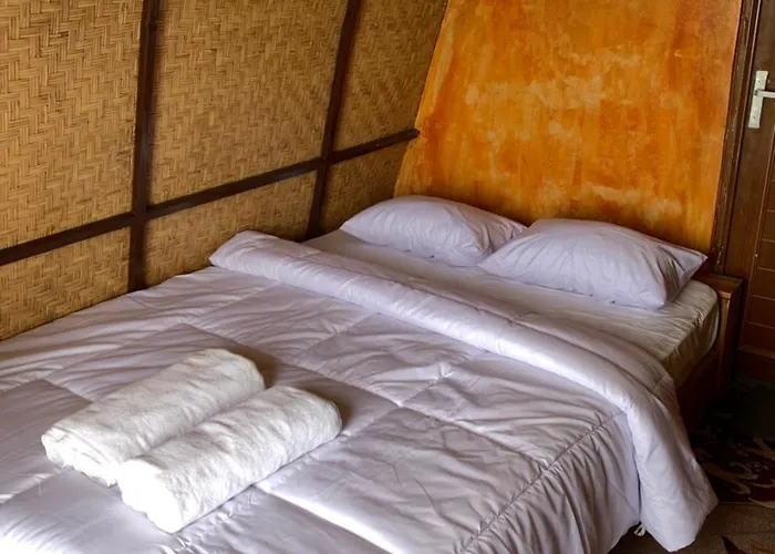 Giri Garden Sunset Glamping *